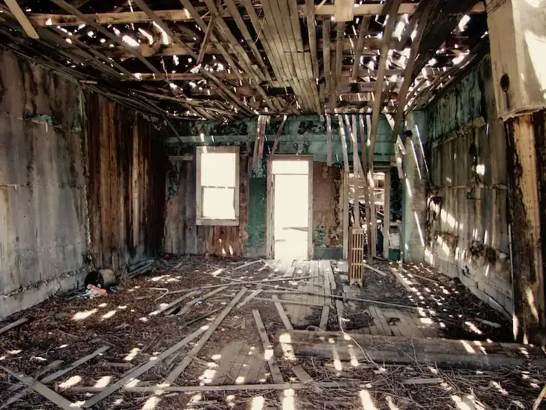 Mastering Airbnb's Damage Policy: Hosts' Ultimate Guide