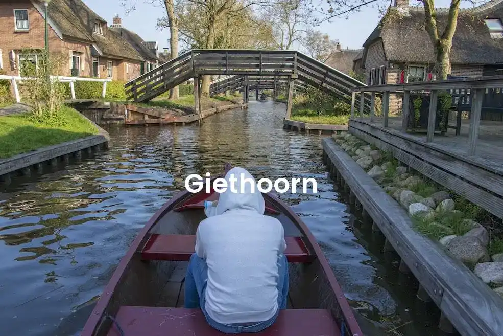 The best Airbnb in Giethoorn